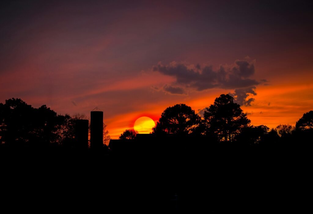Sunset symbolizing hope and healing at an inpatient rehab in Indiana