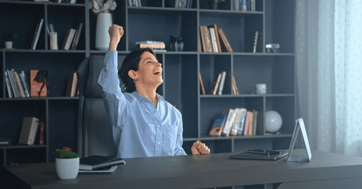 Motivated employee in recovery working in a professional environment, symbolizing personal and career growth
